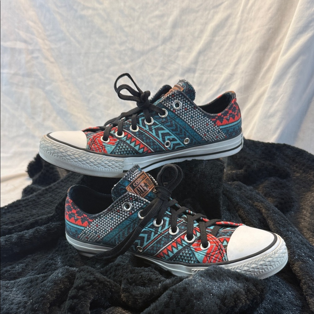 Converse All Star - Ox Aztec pattern, pink and teal, Size 9